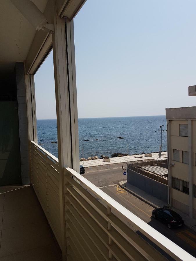 Minzoni Gallipoli sul mare e 130 mt dal centro Esterno foto